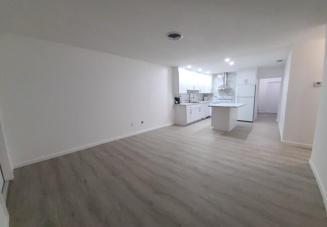 Photo - 3031 NE Savannah Rd