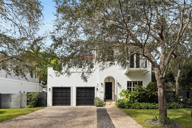 Building Photo - 7420 SW 54th Ct