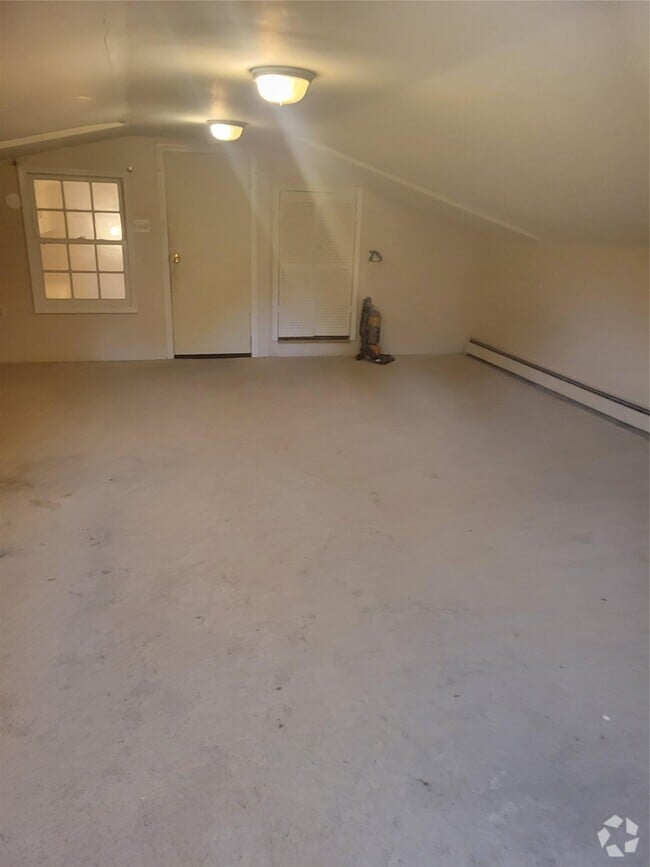 Building Photo - 31 Triangle of Clearwater Rd Unit 1 Rental