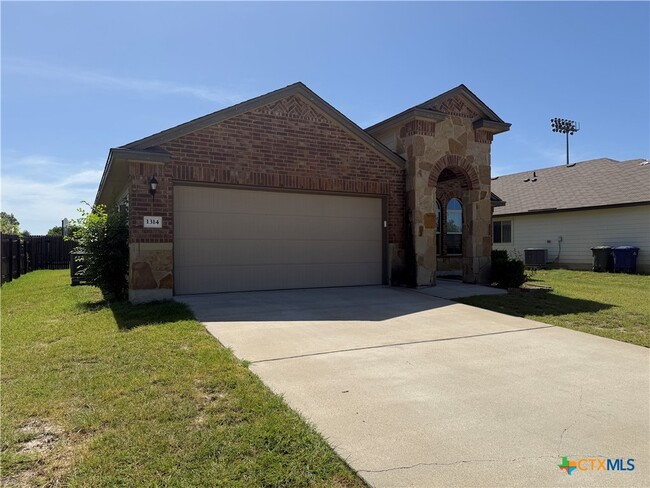 Photo - 1314 Briscoe Ct