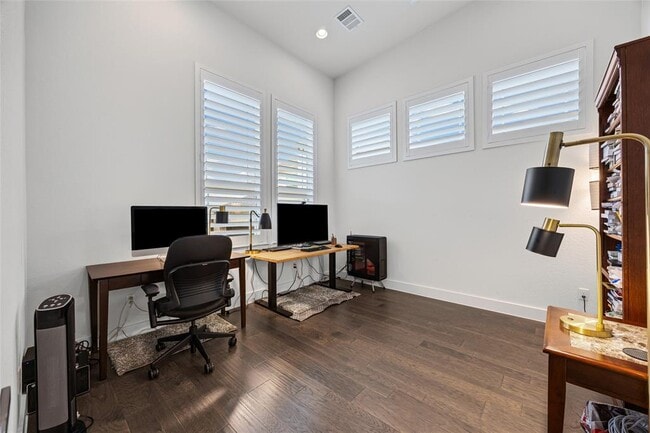 Photo - 2308 Berkleys Brook Dr