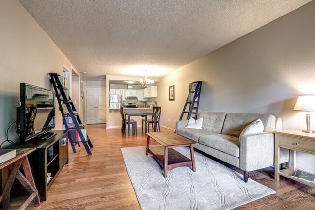 Photo - Downtown Redmond, 2 Bed Condo unit