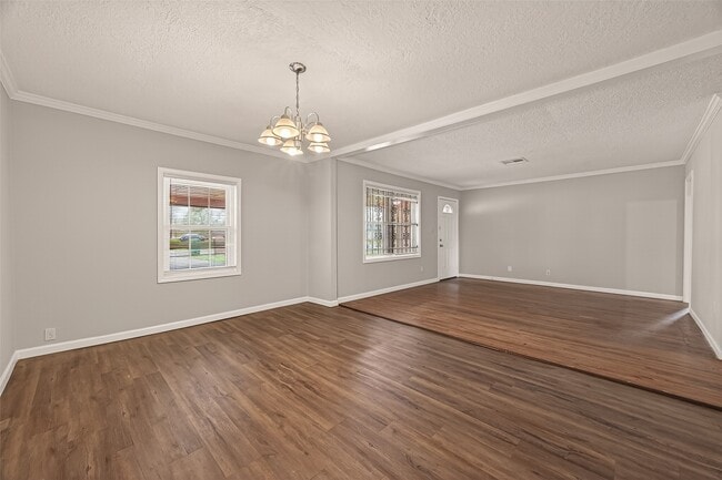 Photo - 2619 Homer St