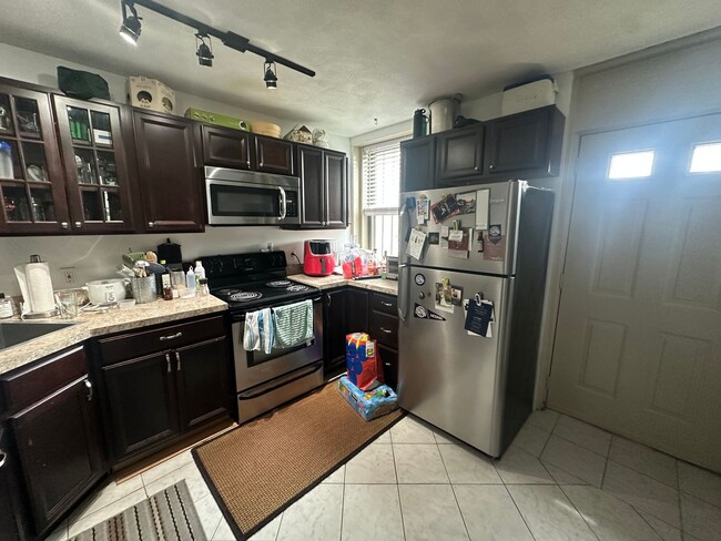 Photo - 1693-1697 Commonwealth Ave Unit 1693 Commonwealth B