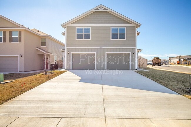 Building Photo - 7523 Gramercy Wy