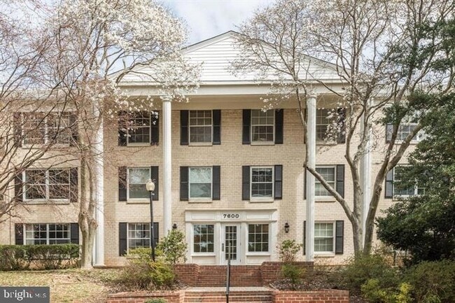 Building Photo - 7600 Tremayne Pl Unit 203