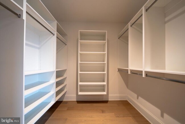 Photo - 200 S Broad St Unidad 206