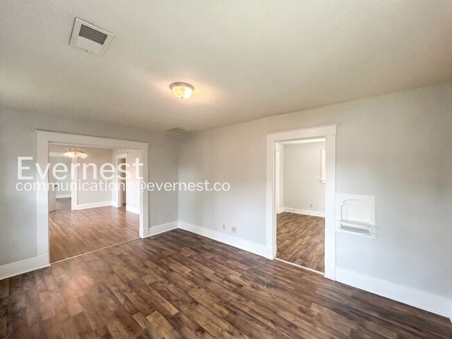 Photo - 667 Sevier St