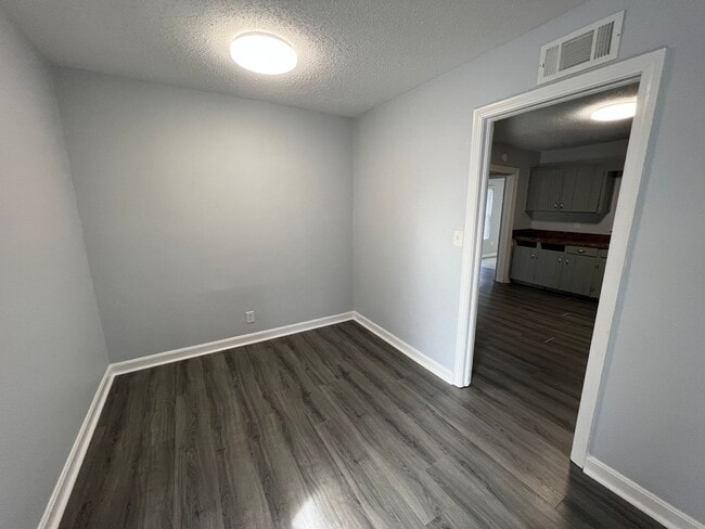 Photo - 3 bedroom 1 bathroom brick home in West Tu...