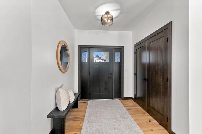 Photo - Brand New 6 Bedroom House in Eastern Sioux...