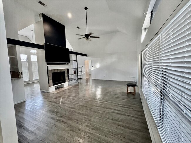 Photo - 8215 Sean Park Ct