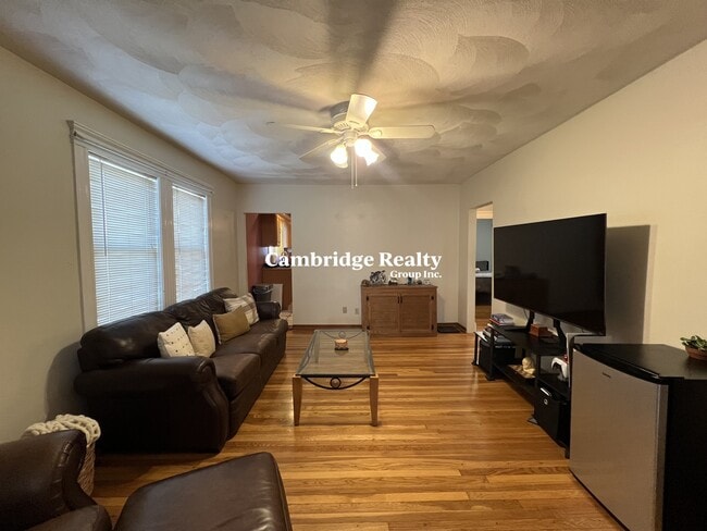 Photo - 27 Willard St Unit 1