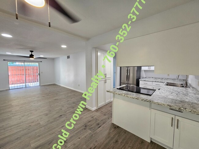 Building Photo - Newly Renovated Condo for Rent