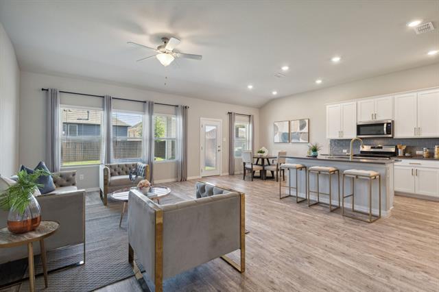 Photo - 112 Kirwin Dr
