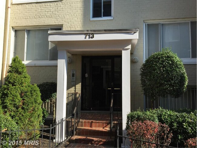 Photo - 713 Brandywine St SE