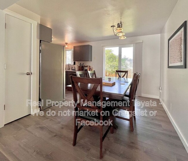 Photo - 2215 Wildflower Way