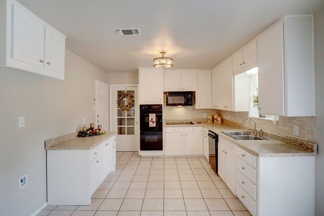 Photo - Updated 3 Bedroom / 2 Bathroom