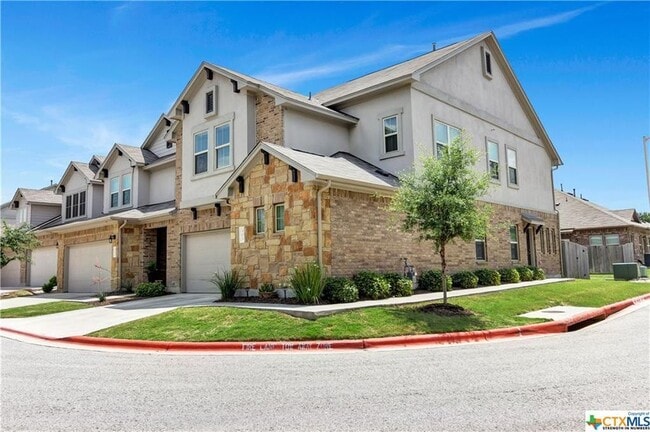 2-Car Garage - 2304 S Lakeline Blvd Townhome