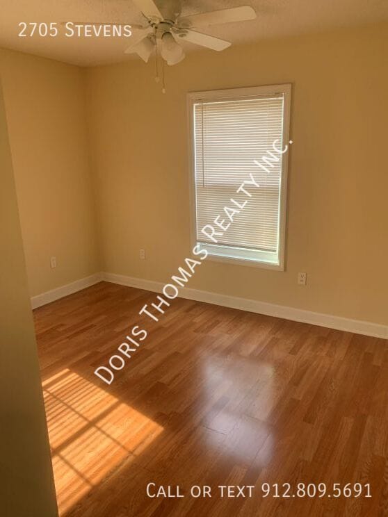 Photo - 2705 Stevens St