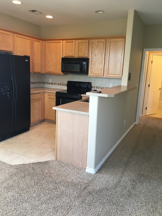 Photo - Beautiful + Bright Broadlands Condo for Lease!