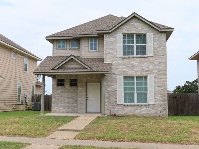 Building Photo - 4107 McFarland Dr