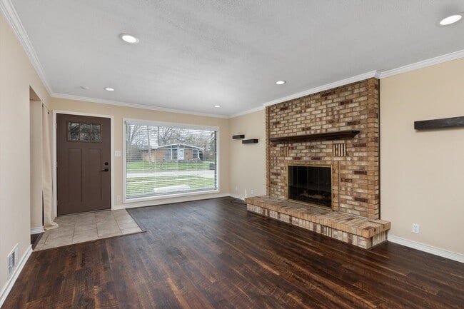Photo - 31810 Briar Ln
