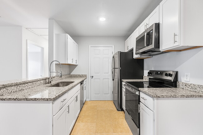 Photo - King George Apartments