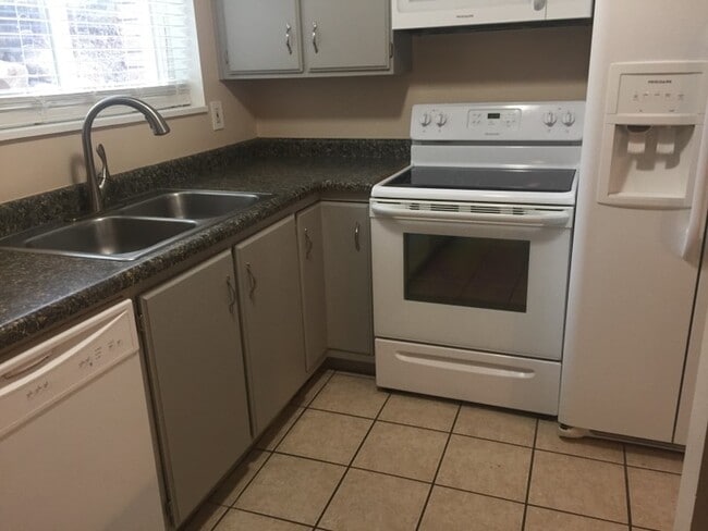 8108 Cottonwood Hills Cir Unit 7
