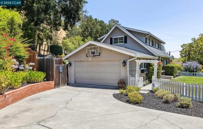 Photo - 1600 Springbrook Rd