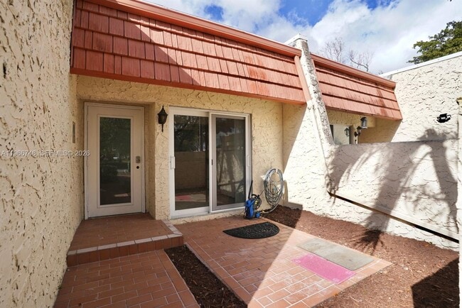 Photo - 6555 NW 99th Ave Unidad B20