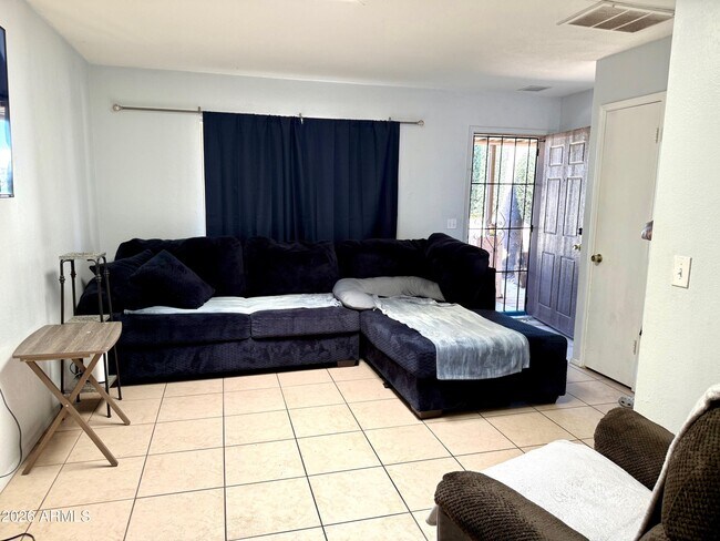 Photo - 4763 E Caballero St Unidad 3