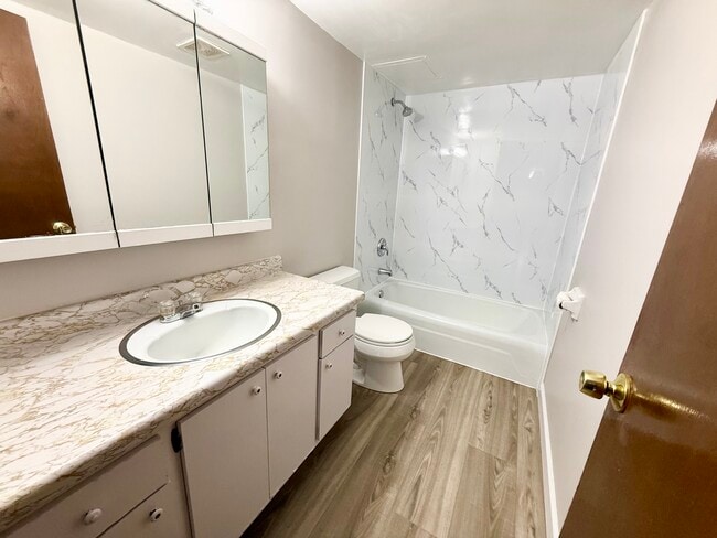 Photo - Bayside Apartments Unit 3