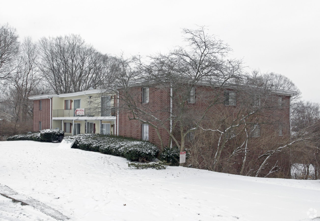 Photo - Spacious 2 bedroom 2 bath apartments in Ha...