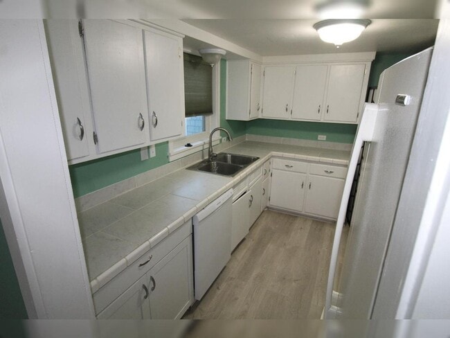 Photo - 2185 44th St Apt C
