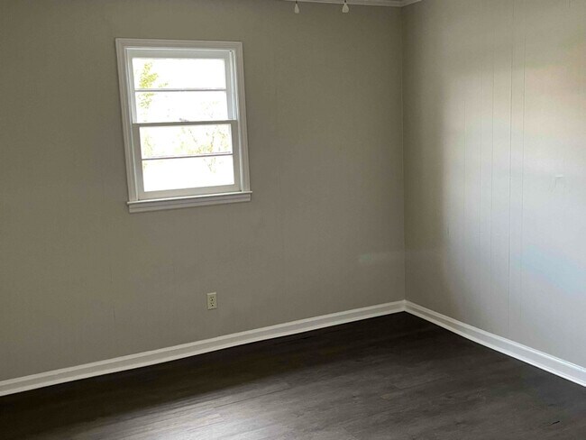 Photo - 8402 Duncan Bridge Rd