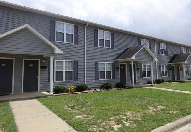 Building Photo - 925 Pedro Dr