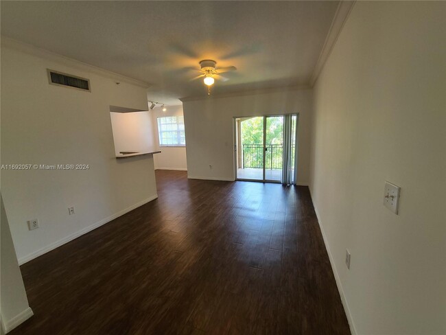 Photo - 131 SW 117th Ave Condominio Unidad 8306