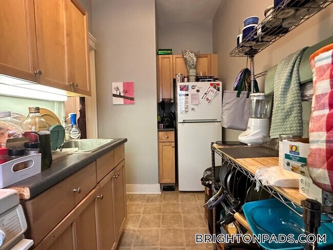 Photo - 1665 Commonwealth Ave Unit 5