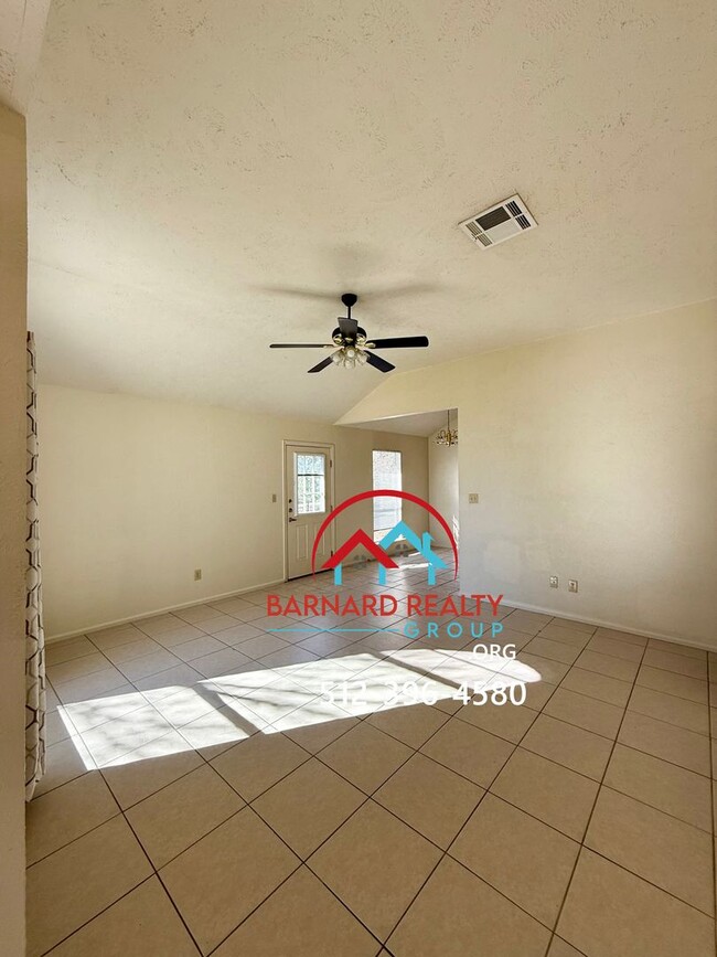 Photo - Available Now: 3 Bedroom, 2 Bath Stand Alone Home