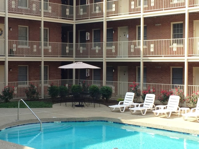 Lansdowne Apartments
