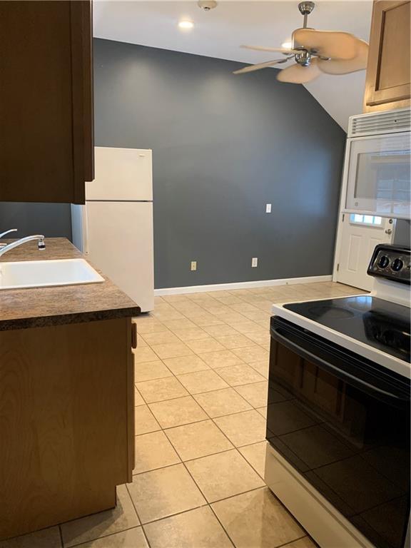 Photo - 59 Hartford Pike Unit 2