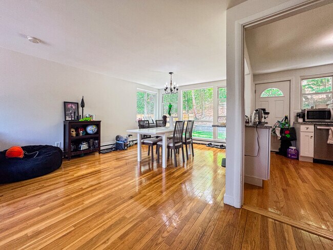 Photo - 119 Chestnut St Apartments Unit 119
