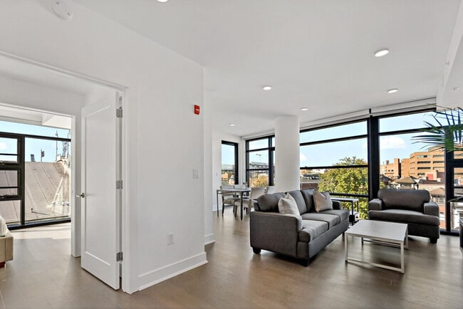 Photo - 2007 Vermont Ave NW Unidad ID1395471P