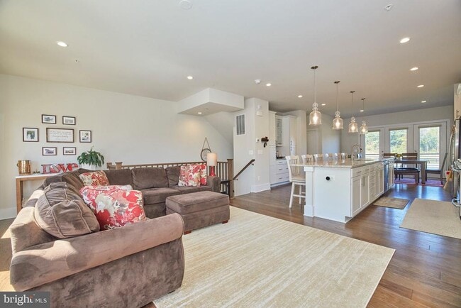 Photo - 20055 Old Line Terrace