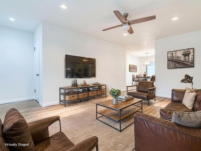 Photo - 8305 Summer Side Dr Unidad 165