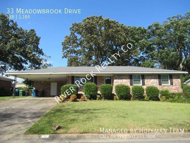 Building Photo - 33 Meadowbrook Dr