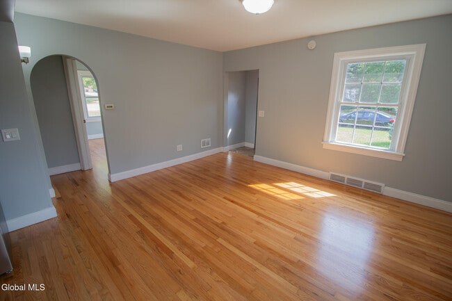 Photo - 30 Wilkins Ave