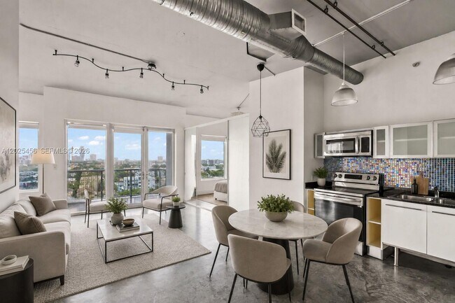 Photo - 10 SW South River Dr Unit 1006