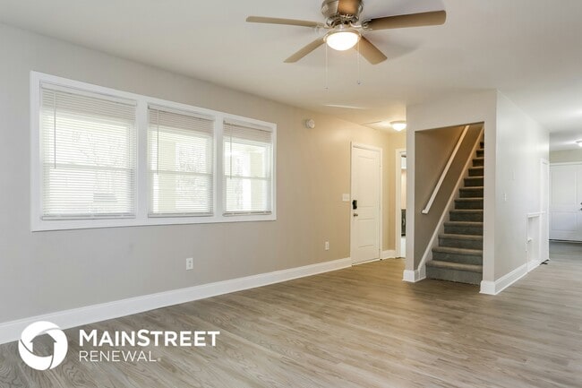 Photo - 4450 McLain Cir