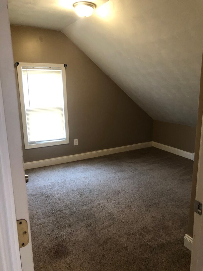 Photo - 10 Winsor St Unit 10 Winsor st apt#3